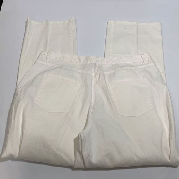 Ruby Rd. Classic Flat Front White Denim Jean - Picture 6 of 7